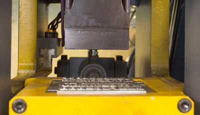 Geka-punzonadora-cnc-gamma-traction-250marcado